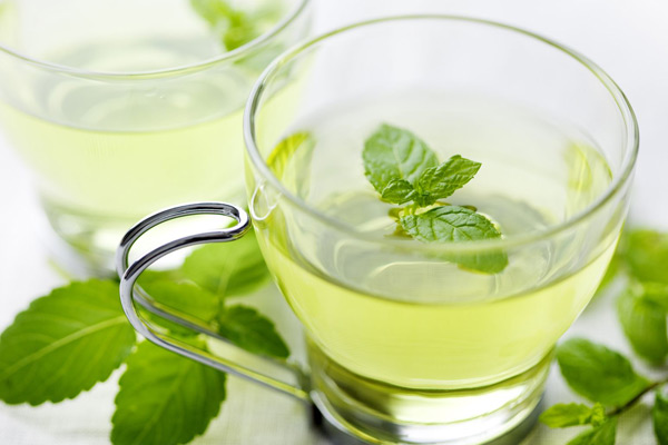 Drinking green tea on an empty stomach can be a serious threat to health